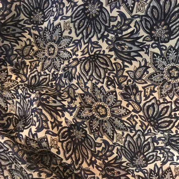 Large Floral Patterned Silk Scarf/Wrap in Blue, Cream and Gray - Picture 2 of 4